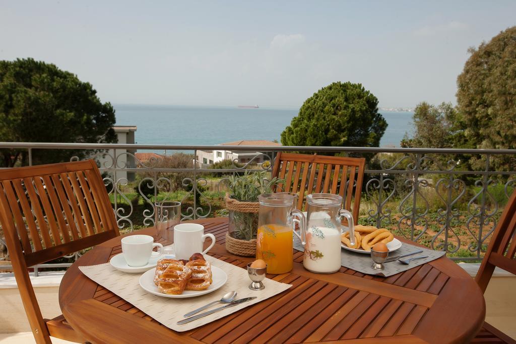 Petra Thea Apartment Kalamata Exteriör bild