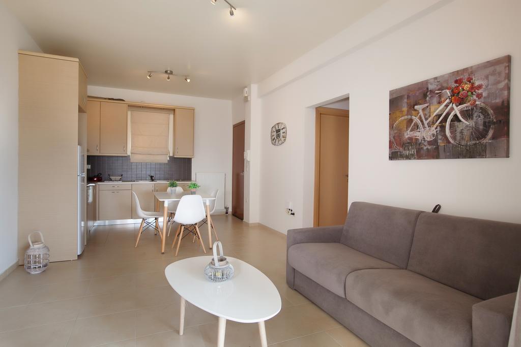 Petra Thea Apartment Kalamata Exteriör bild