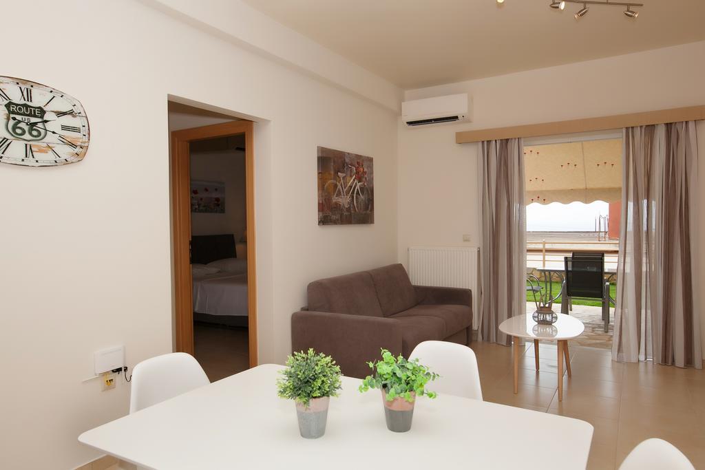 Petra Thea Apartment Kalamata Exteriör bild