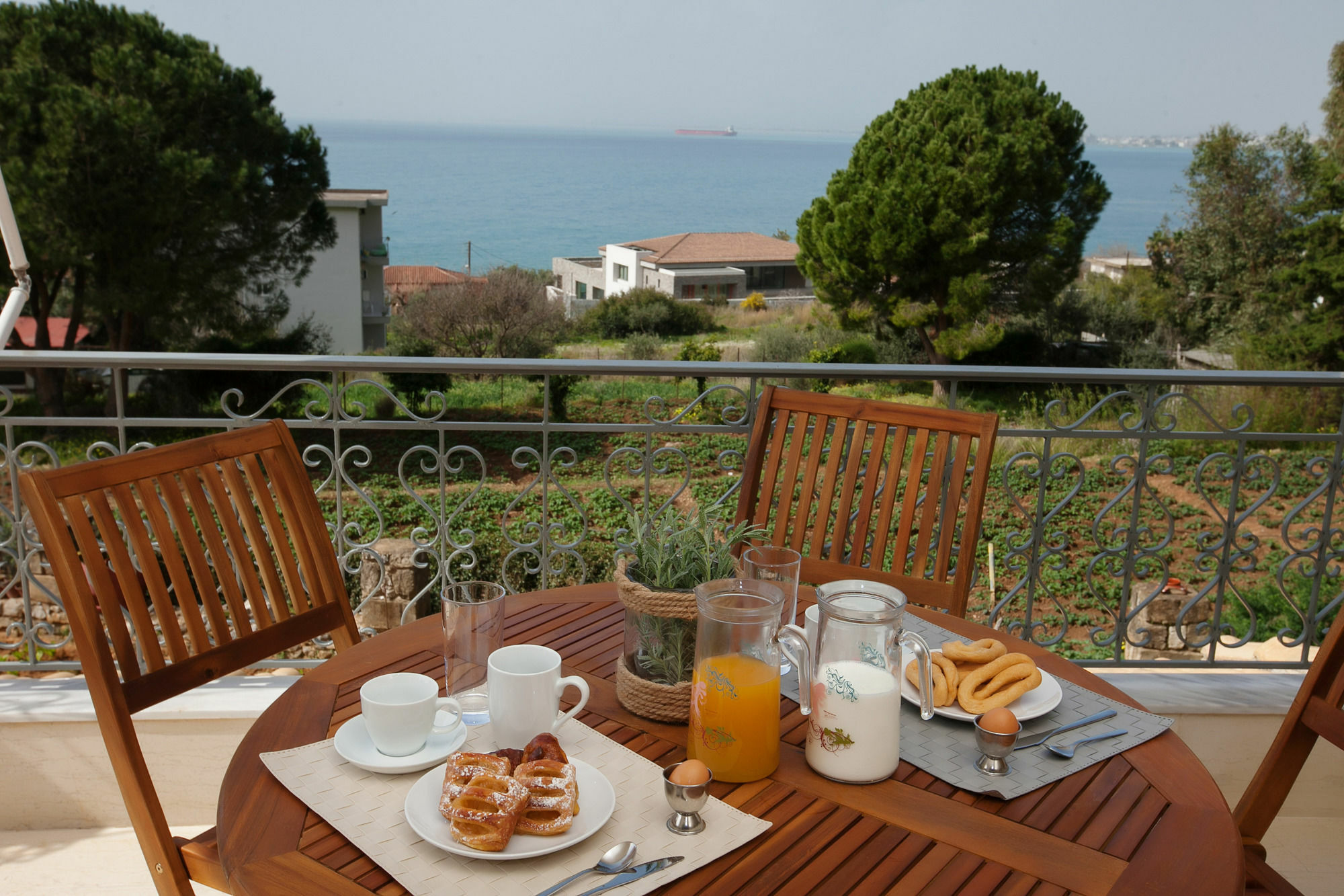 Petra Thea Apartment Kalamata Exteriör bild