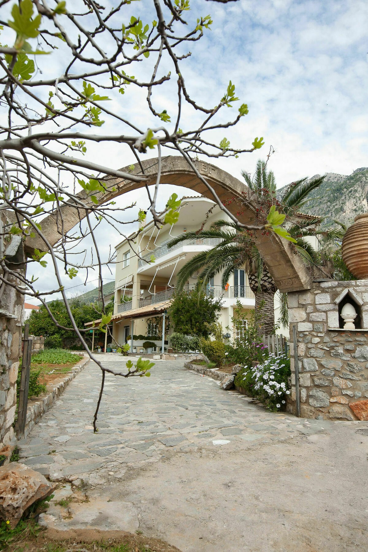 Petra Thea Apartment Kalamata Exteriör bild
